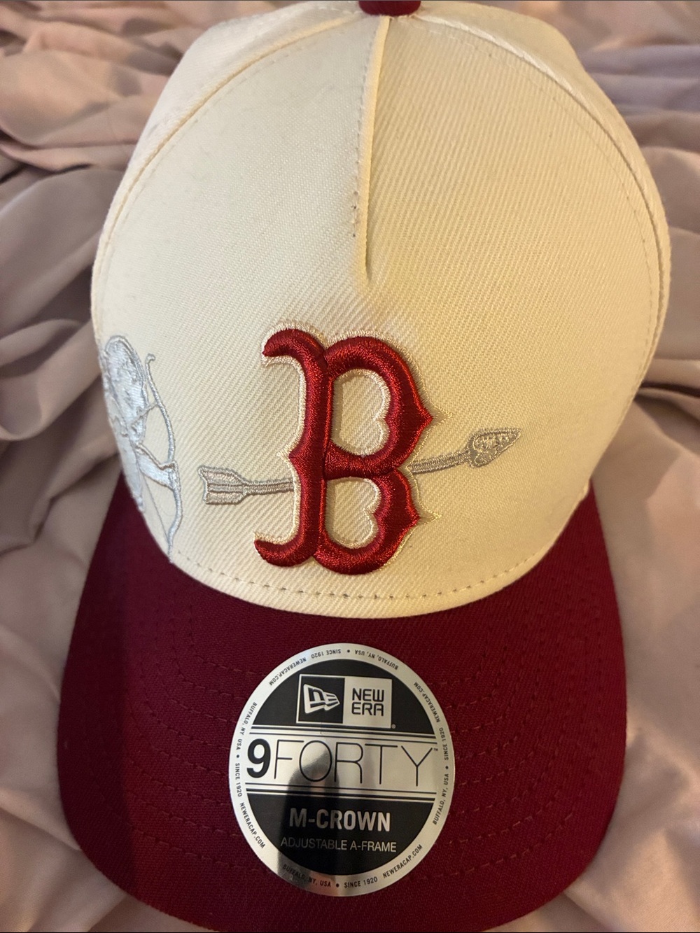 LIMITED EDITION NWT New Era Boston Red Sox Cherub Cupid 9FORTY Snapback Hat